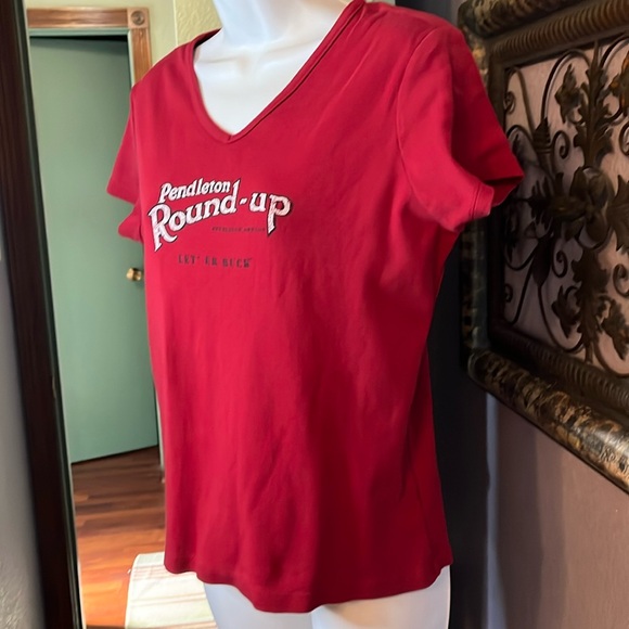 PENDLETON ROUND-UP tee-Cotton red short sleeve logo V-Neckline Sz L - Picture 3 of 12